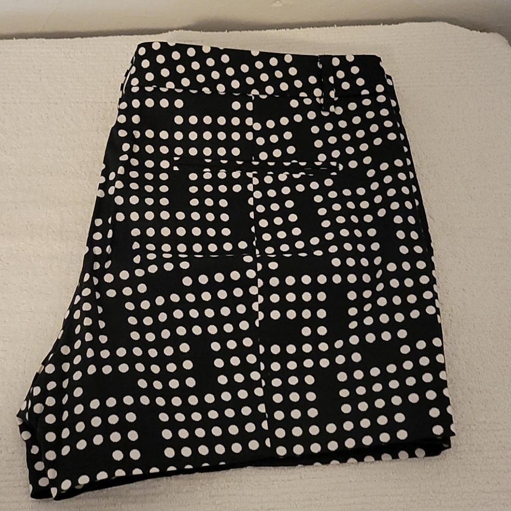 Gap Women's Shorts - Picture 8 of 8